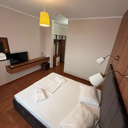 Promenada Hotel 3*